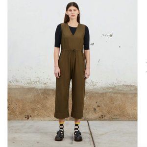 Ali Golden Slit back jumper NWOT